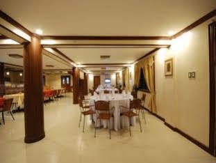 La Roca Veranda Suites & Restaurant Legazpi Εξωτερικό φωτογραφία